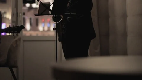 Saxophone is playing blurry background Vídeo Stock 106912656