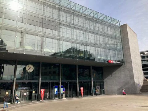 SBB / CFF / FFS Railway train station building in Zug Stock Photos