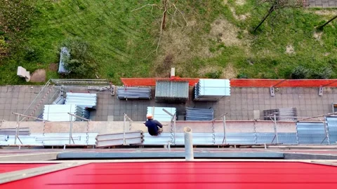 Scaffold installation for house renovation Vídeos de archivo 169733739