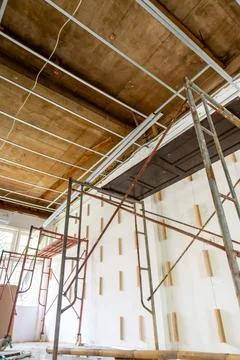 Scaffolding and Ceiling Frame in Interior Renovation Stock-Fotos