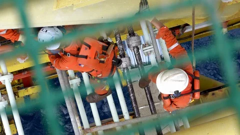 Scaffolding erection. Working at height and overboard. Video stock 129524051