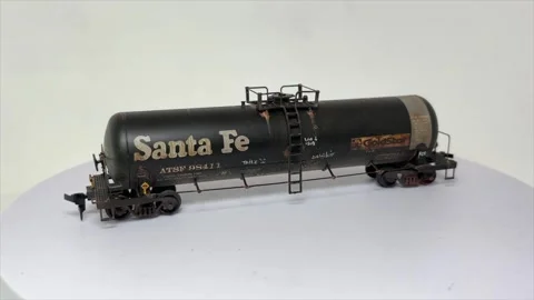 Scale model of 65' tank car wagon from Santa Fe Stock Footage 328753206