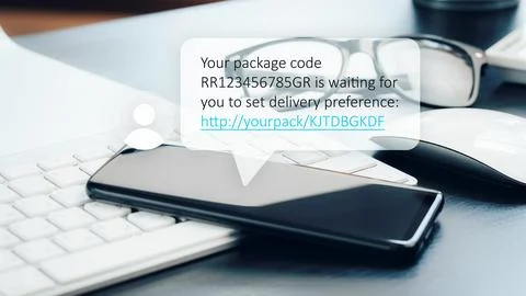 Scam call sms message about a delivery code with a link to set preferences Fotos de archivo