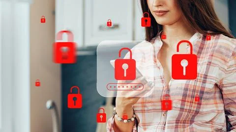 Scam call SMS message warning for users to stay alert to phone fraud situatio Stock Photos
