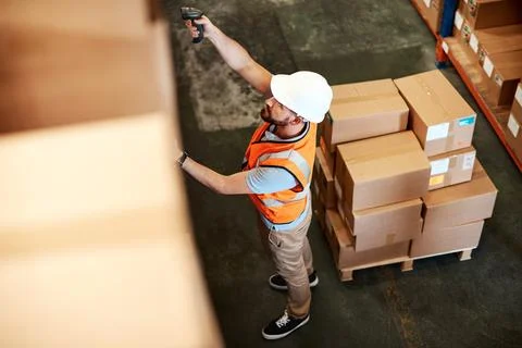 Scanner, quality control and man in warehouse for distribution service, inv.. 스톡 사진