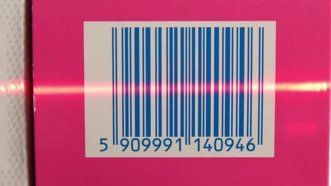Scanning Barcodes of Multiple Products with Red Laser Barcode Scanner Stock-Fotos