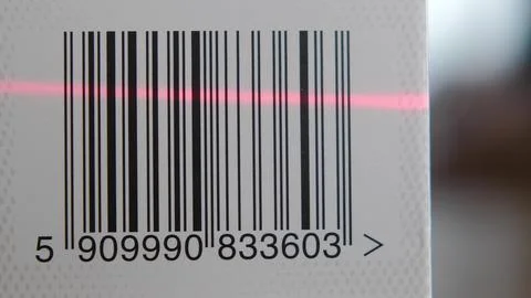 Scanning Barcodes of Multiple Products with Red Laser Barcode Scanner Stock-Fotos
