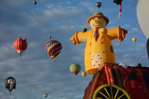 Scarecrow Balloon Above Stockfoto's
