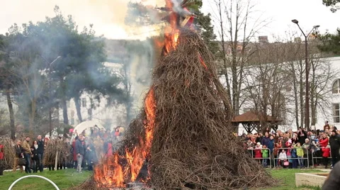 Scarecrow Maslenitsa burns Stock Footage 67615670
