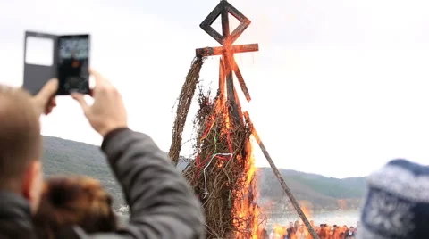 Scarecrow Maslenitsa burns Stock Footage 67615692