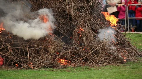 Scarecrow Maslenitsa burns Stock Footage 67615774