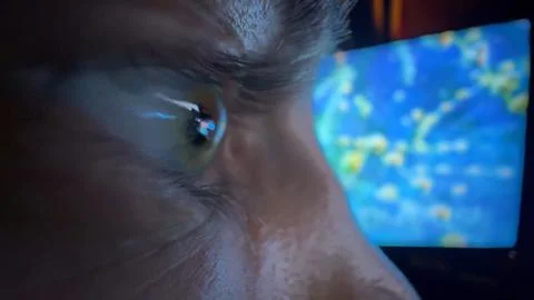 Scared human eye. Lsd hallucination. Psychedelic trip. Drun addicted man, fea Fotos de archivo