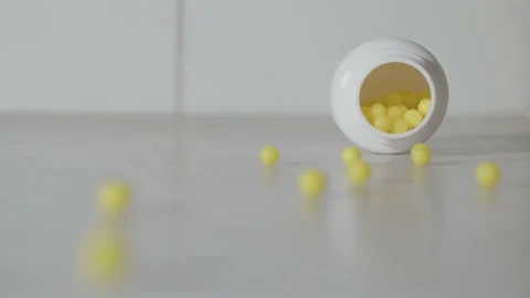 Scattered pills Video stock 163364838