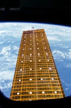 Scene of an extended solar array experiment (SAE) panel during the OAST-1 e.. Foto stock