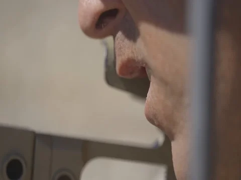 Scene of soldier face expression and pull bolt handle during fire - 2017 Vidéo 85310863