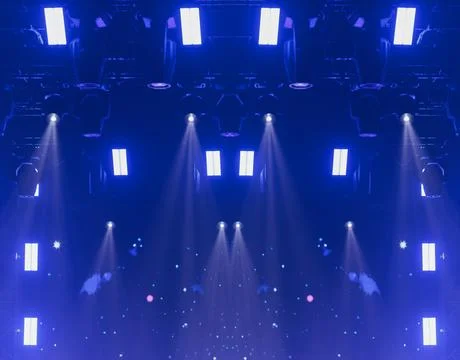 Scene, stage light with colored spotlights and smoke Foto stock