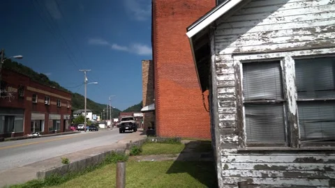Scenes of a coal mining town in southern West Virginia showing abandoned houses Stock Footage 280208198