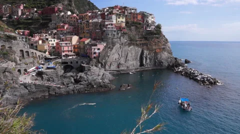 Scenes of Manarola (10 of 14) Stock Footage 32136099