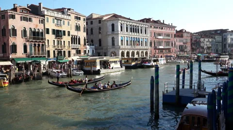 Scenes of Venice (18 of 32) Stock Footage 32198009