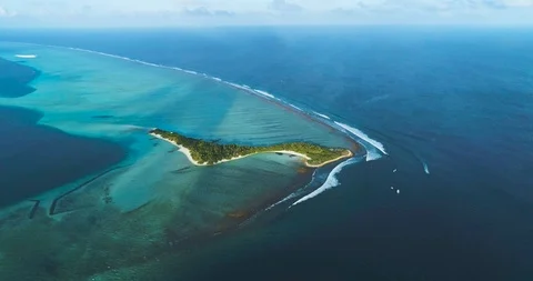 Scenic Aerial Drone fly over shot above Maldives Tropical Island Stock-Footage 89946413