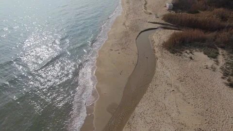 Scenic Coastline with Walking Path Vidéo 321121647