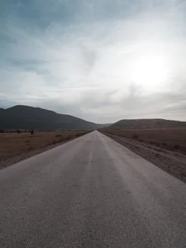 Scenic empty mountain road 库存照片