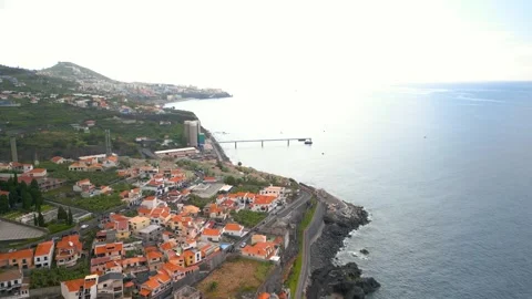 Scenic landscape of Camara de Lobos along Atlantic ocean shore in Madeira i.. Stock Footage 323331804