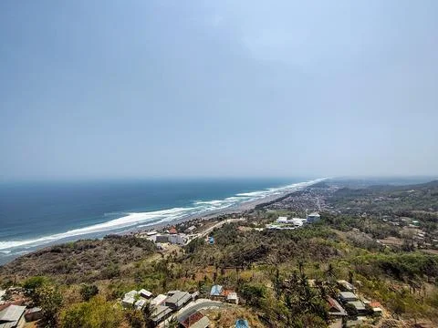 Scenic panoramic landscape of Java Southern Coast and crashing Parangtritis Foto stock