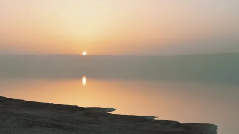 Scenic panoramic view of dead sea shoreline in misty evening on sunset from.. Stock-Footage 257035917