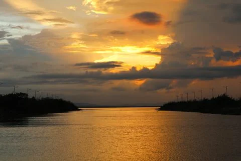 Scenic River View at Sunset Fotos Stock