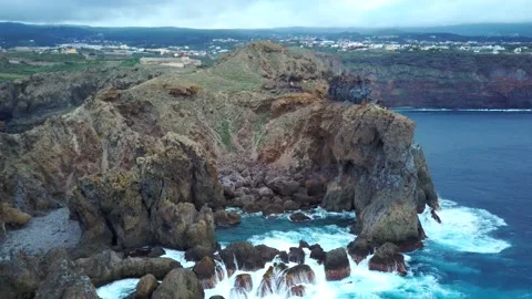 Scenic rocks and waves Stock Footage 138587180