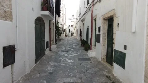 Scenic sight in Ostuni on a summer evening. Brindisi, Apulia (Puglia), Italy. 스톡 동영상 160931497