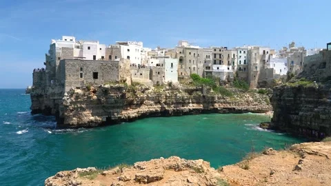 Scenic sight in Polignano a Mare, Bari Province, Apulia (Puglia), southern Italy Video stock 160928974