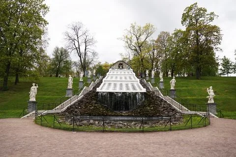 Scenic view of Chess Mountain, cascade fountain in Peterhof Stock Photos