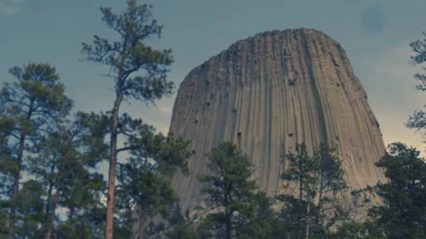 A Scenic View Of Devils Tower In Wyoming 스톡 동영상 347552547