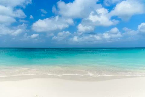 Scenic view of the Eagle Beach in Aruba. Stock Photos