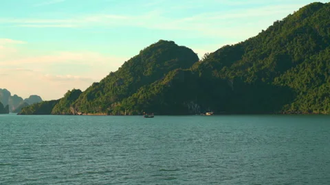 Scenic View of Limestone Karsts and Emerald Waters in Ha Long Bay Video stock 330979151