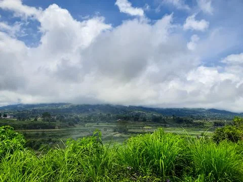 Scenic View of Mount Marapi Covered by Clouds in West Sumatra Fotos de archivo