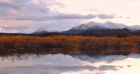 Scenic view of Reflection lake in Alaska during late autumn time. Stock Footage 291479991