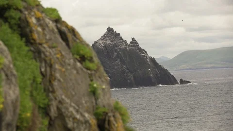 Scenic view Of Skellig Michael and sea on a sunny day Stock Footage 108732412