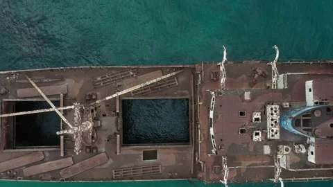 Schiffswrack auf Lanzarote mit der Drohne im Meer. Kanaren Stock Footage 196932224