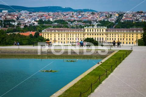 Schoenbrunn gardens, major tourist attraction in Vienna Stock Photos