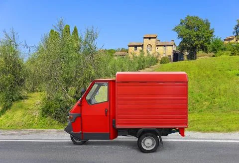 Schöner typischer italienischer Kleintransporter Schöner typischer italien. Stock Photos