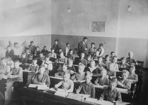 School class classroom in a primary school around 1920 Germany Historic Stock Photos