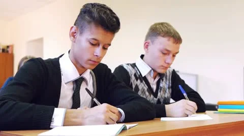 In the school Stockbeeldmateriaal 11912510