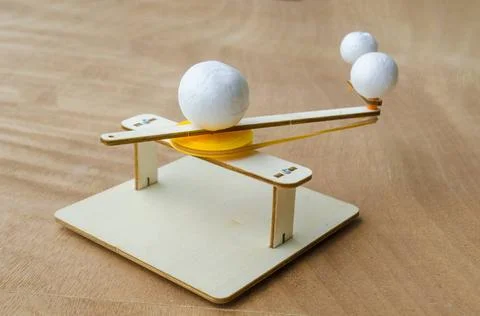 School project of Do It Yourself Sun, Earth and Moon Orbit Model. Earth an... Fotos Stock