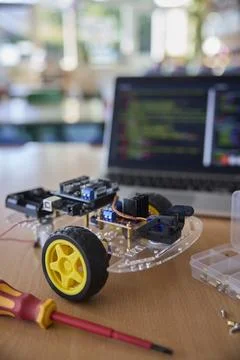 School Science Project In Classroom To Build And Code Robot Car Vehicle Wit.. Stock Photos