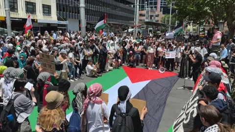 ‘School Strike 4 Palestine Again!’ rally and march in Sydney, Australia Stock-Footage 257765167