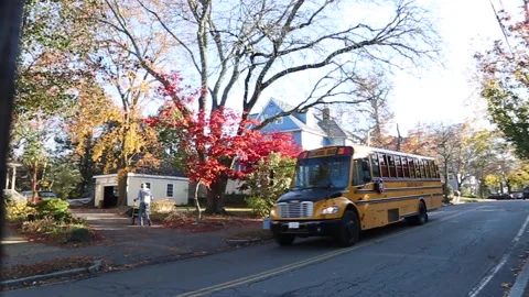 SCHOOLBUS PAN Stock Footage 182998182