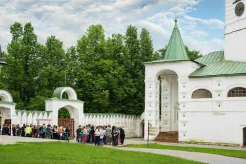 Schoolchildrens on an excursion in Suzdal Stock Photos